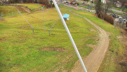 Spodní část sjezdovky skiareálu Karolinka