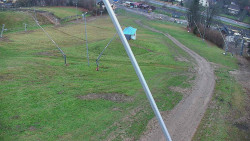 Spodní část sjezdovky skiareálu Karolinka