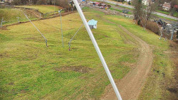 Spodní část sjezdovky skiareálu Karolinka