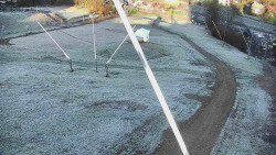 Spodní část sjezdovky skiareálu Karolinka