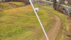 Spodní část sjezdovky skiareálu Karolinka