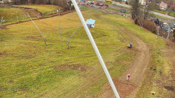 Spodní část sjezdovky skiareálu Karolinka