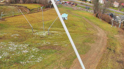 Spodní část sjezdovky skiareálu Karolinka