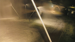 Spodní část sjezdovky skiareálu Karolinka