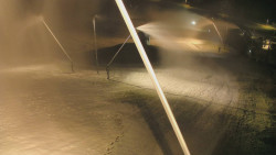 Spodní část sjezdovky skiareálu Karolinka