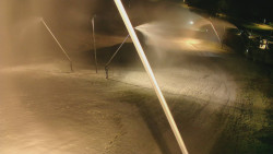 Spodní část sjezdovky skiareálu Karolinka