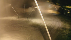 Spodní část sjezdovky skiareálu Karolinka