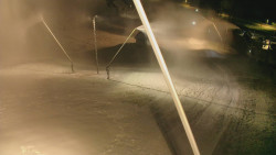 Spodní část sjezdovky skiareálu Karolinka