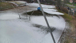 Spodní část sjezdovky skiareálu Karolinka