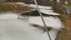 Spodní část sjezdovky skiareálu Karolinka