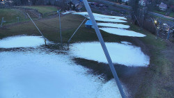 Spodní část sjezdovky skiareálu Karolinka