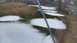 Spodní část sjezdovky skiareálu Karolinka