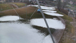 Spodní část sjezdovky skiareálu Karolinka