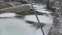 Spodní část sjezdovky skiareálu Karolinka