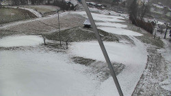 Spodní část sjezdovky skiareálu Karolinka