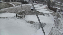 Spodní část sjezdovky skiareálu Karolinka