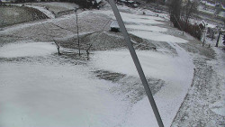 Spodní část sjezdovky skiareálu Karolinka