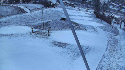 Spodní část sjezdovky skiareálu Karolinka