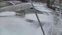 Spodní část sjezdovky skiareálu Karolinka