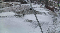 Spodní část sjezdovky skiareálu Karolinka