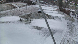 Spodní část sjezdovky skiareálu Karolinka