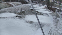 Spodní část sjezdovky skiareálu Karolinka