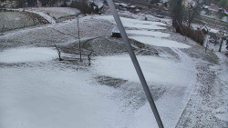 Spodní část sjezdovky skiareálu Karolinka