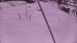 Spodní část sjezdovky skiareálu Karolinka