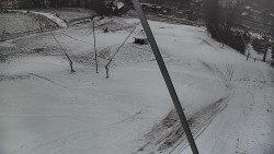 Spodní část sjezdovky skiareálu Karolinka