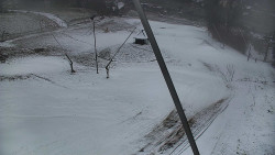 Spodní část sjezdovky skiareálu Karolinka