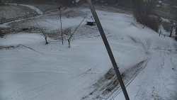 Spodní část sjezdovky skiareálu Karolinka