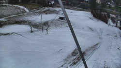 Spodní část sjezdovky skiareálu Karolinka