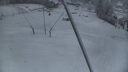 Spodní část sjezdovky skiareálu Karolinka