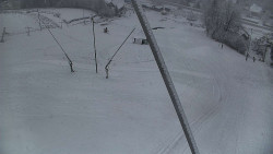 Spodní část sjezdovky skiareálu Karolinka