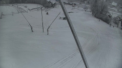 Spodní část sjezdovky skiareálu Karolinka