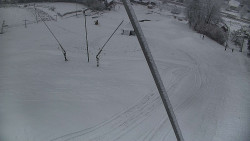 Spodní část sjezdovky skiareálu Karolinka