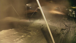 Spodní část sjezdovky skiareálu Karolinka