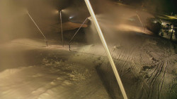 Spodní část sjezdovky skiareálu Karolinka