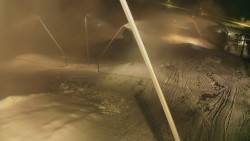 Spodní část sjezdovky skiareálu Karolinka