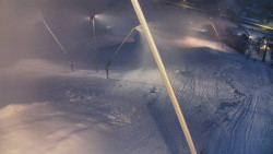 Spodní část sjezdovky skiareálu Karolinka