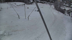 Spodní část sjezdovky skiareálu Karolinka