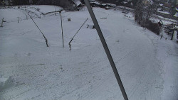 Spodní část sjezdovky skiareálu Karolinka