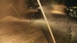 Spodní část sjezdovky skiareálu Karolinka