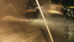 Spodní část sjezdovky skiareálu Karolinka