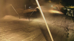 Spodní část sjezdovky skiareálu Karolinka