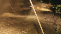 Spodní část sjezdovky skiareálu Karolinka