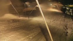 Spodní část sjezdovky skiareálu Karolinka