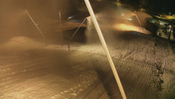 Spodní část sjezdovky skiareálu Karolinka