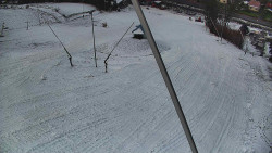 Spodní část sjezdovky skiareálu Karolinka