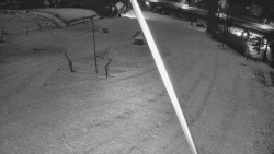 Spodní část sjezdovky skiareálu Karolinka